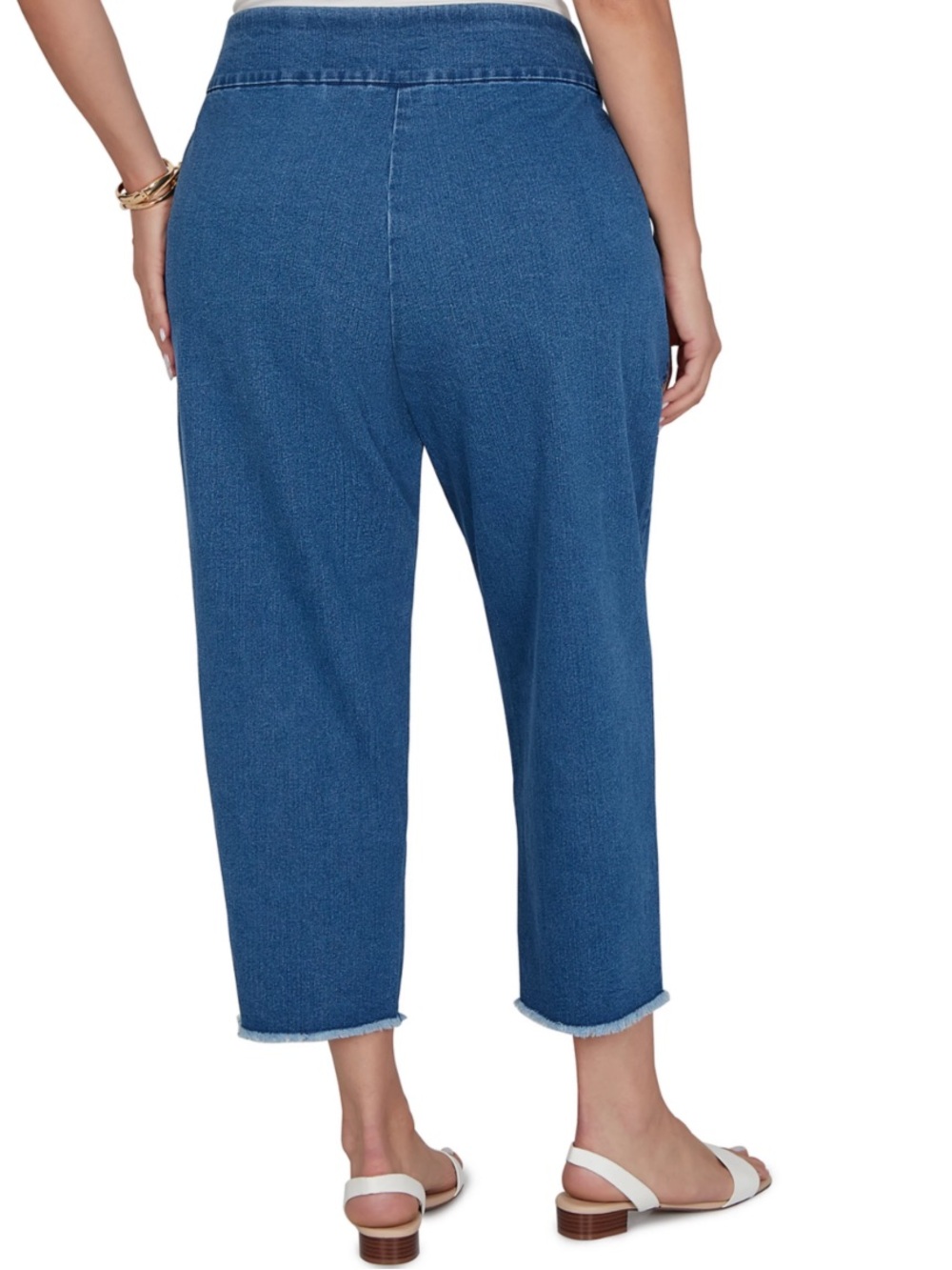 Alfred Dunner Blue Pull-On Crop Capris Jeans Plus 18 Floral Embroidery - Picture 2 of 11